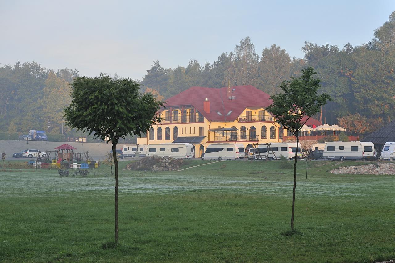 Malutkie Resort Radomsko Exterior foto